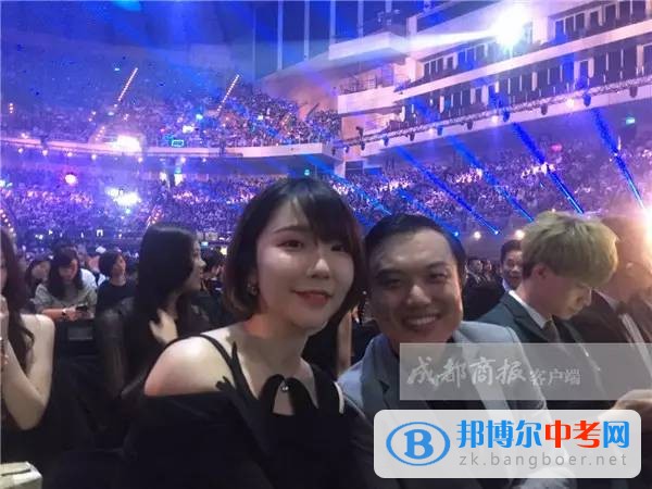 成都七中2008届文科毕业生刘恋喜获台湾第28届金曲奖
