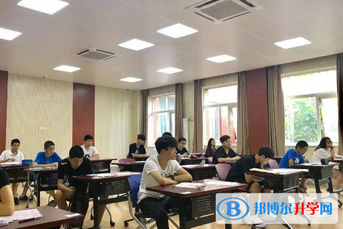 北京王府学校2023年招生办联系电话