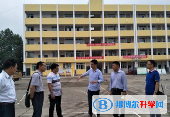 四川省简阳市养马中学2022年报名条件、招生要求、招生对象