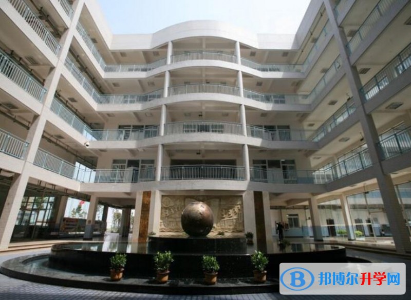 贵阳一中新世界国际学校招生办联系电话