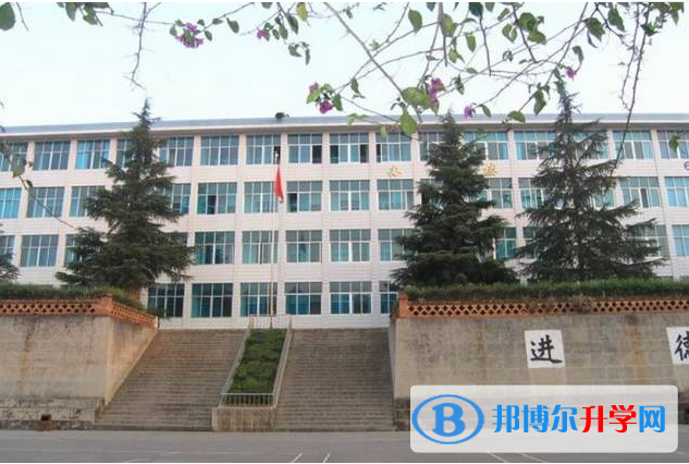 师宗县第一中学2021年招生简章