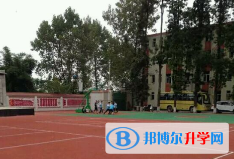 富顺第三中学校2021年招生办联系电话