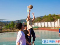广元市八二一中学2025年招生简章