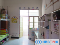 普格县中学校2025年宿舍条件