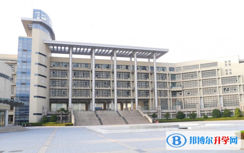 江苏省盐城中学地址，乘车路线