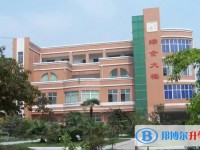 自贡二十二中地址，乘车路线
